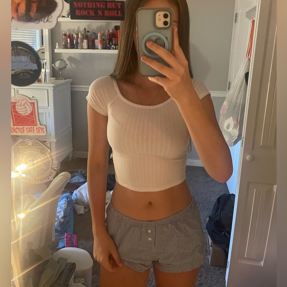 Tilly's White Ribbed Crop T-Shirt Short Sleeve